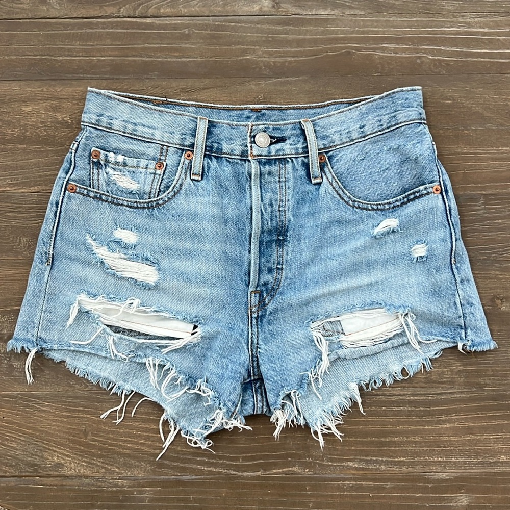 Levi’s shorts